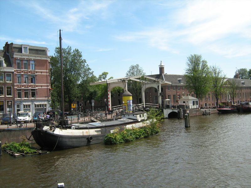 Amsterdam, ładny przykład statku